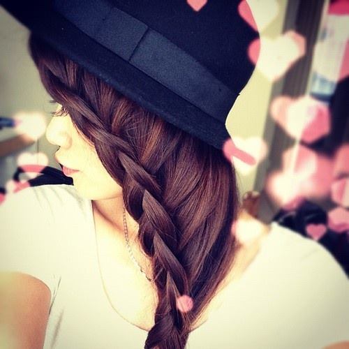Pretty Girls Hairstyles FB Profile Pictures - Stylish Profile Pictures